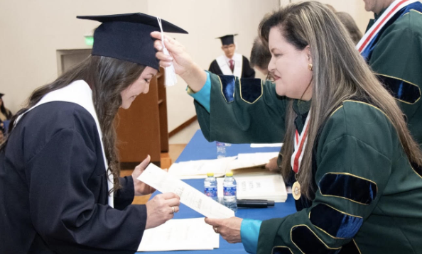 Aprovecha los beneficios exclusivos para continuar la formación académica